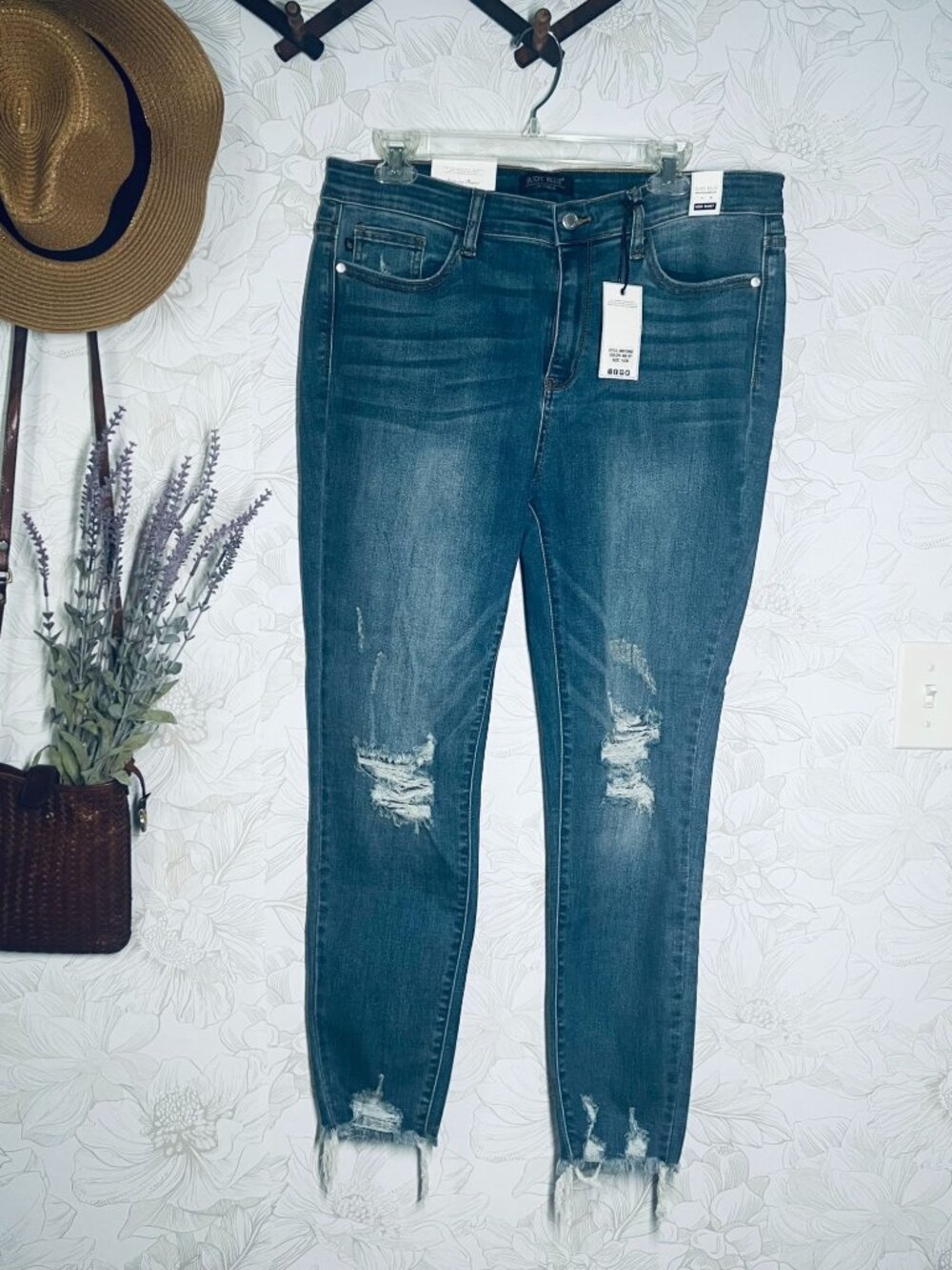 Judy Blue Womens High Waist Distressed Skinny Jeans Size 15/32 Medium Wash Raw H